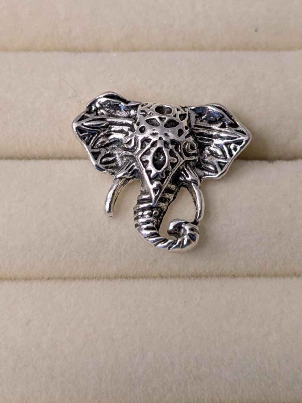 New! Size 5 Elephant Ring